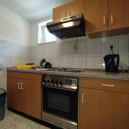 Apartman Vendula, 60 Metru Od *