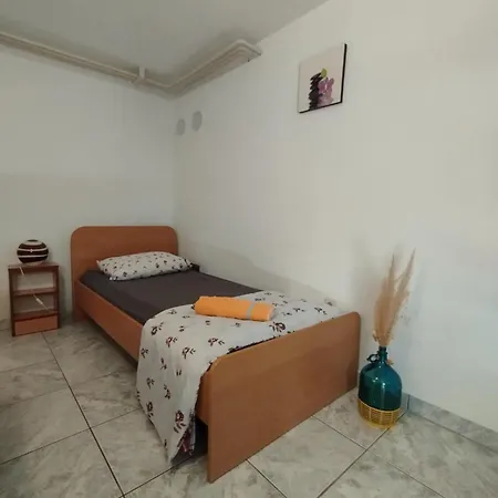 Διαμέρισμα Vendula, 60 Metru Od Rogoznica (Sibenik-Knin)