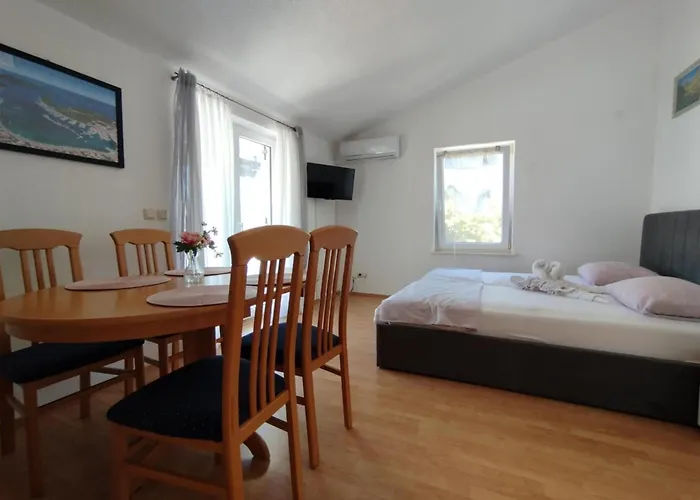 Vendula, 60 Metru Od Apartament