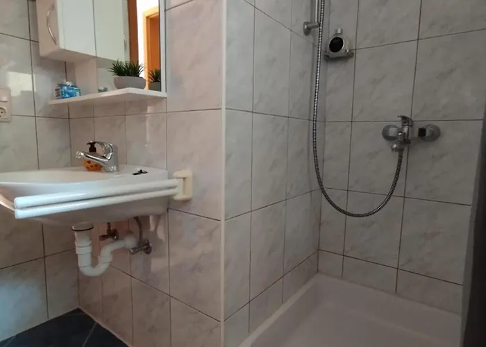 Vendula, 60 Metru Od Rogoznica (Sibenik-Knin)